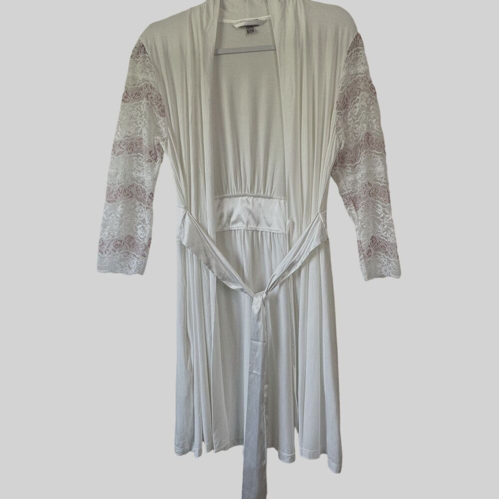 Fleur't Intimates in Love Lace Robe Small/Medium White & Pink Lace Sleeves